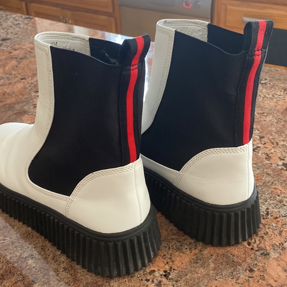 Chelsea boot - Picture 4 of 8